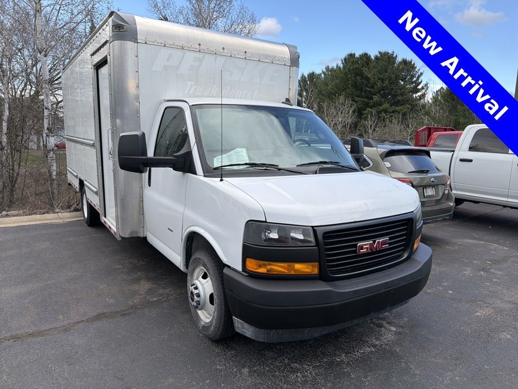 2022 GMC Savana