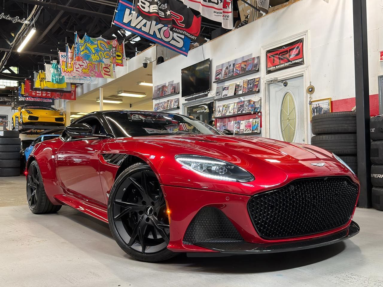 2019 ASTON MARTIN DBS