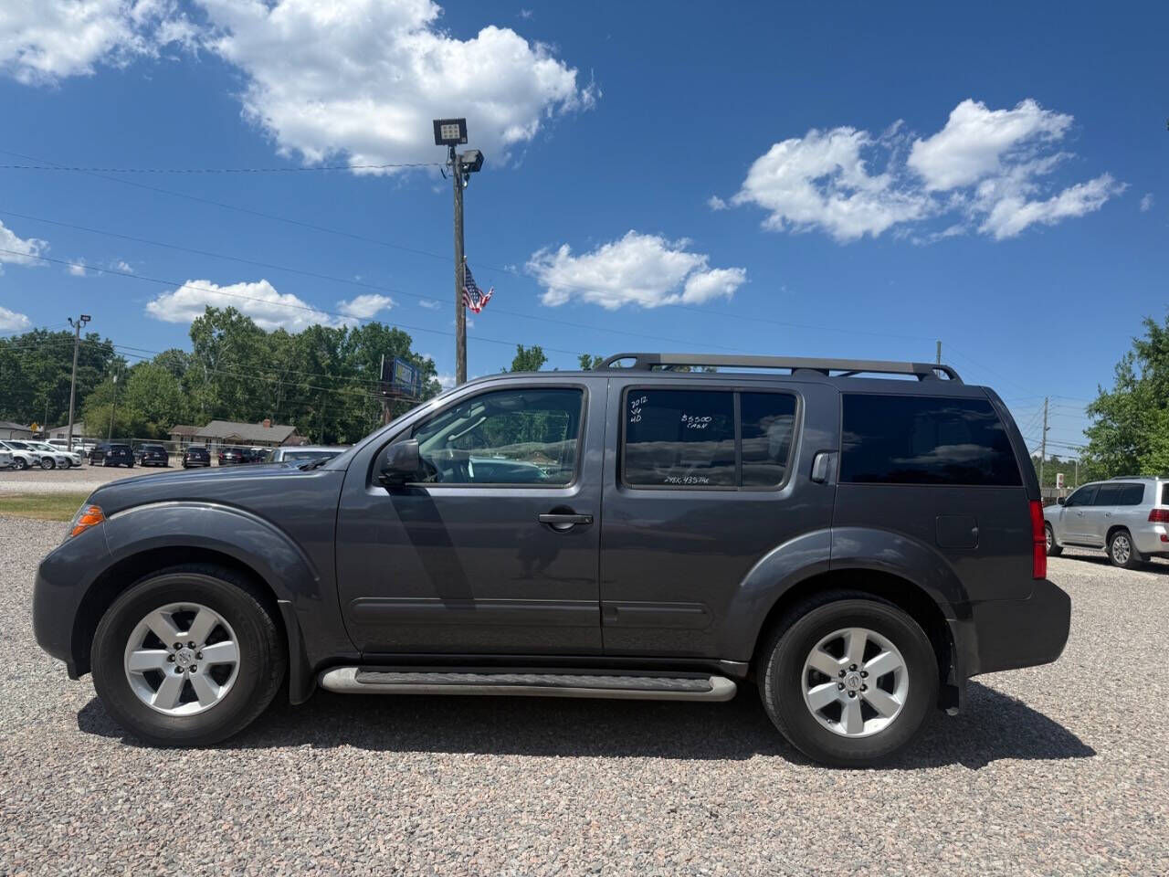 2012 NISSAN Pathfinder