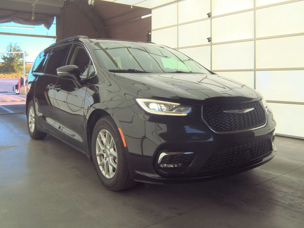 2022 CHRYSLER Pacifica