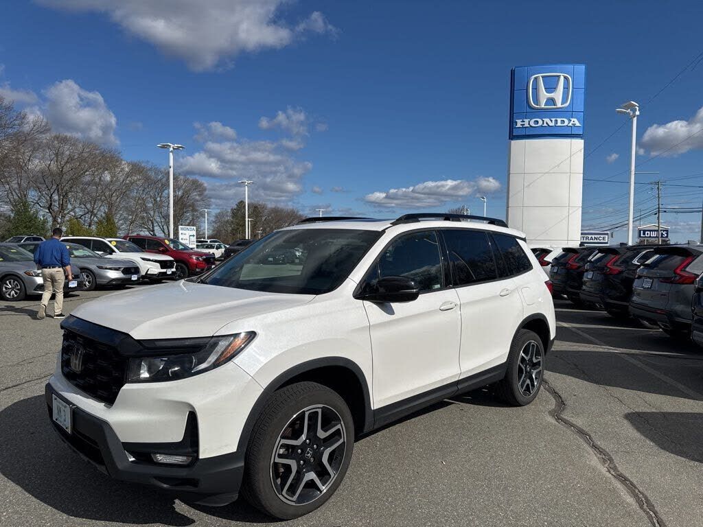 2023 HONDA Passport
