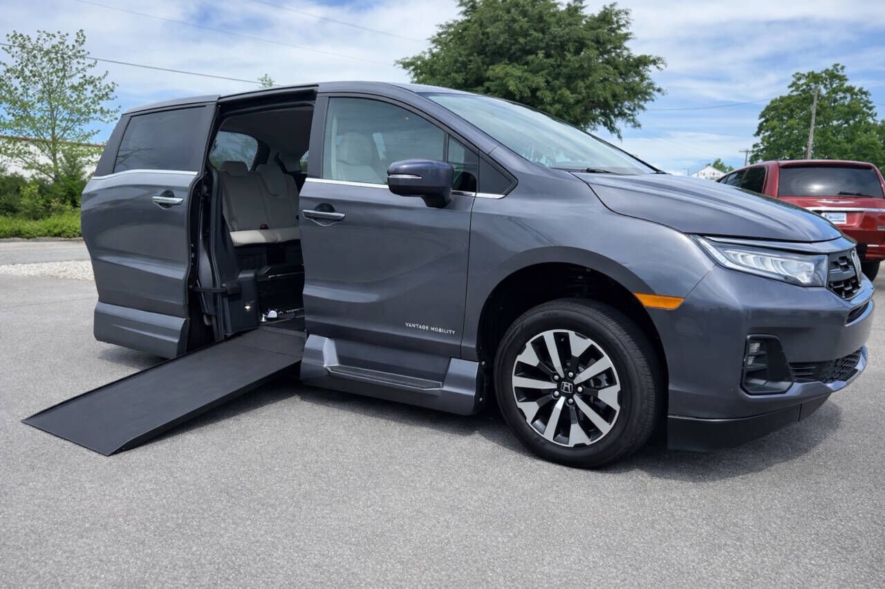 2025 HONDA Odyssey