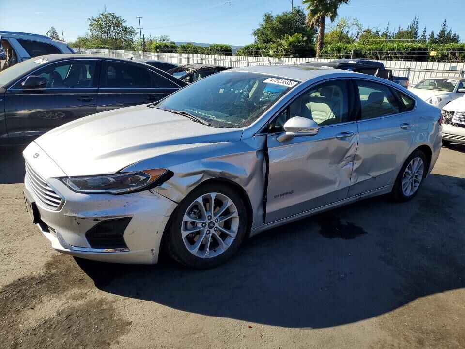 2019 FORD Fusion
