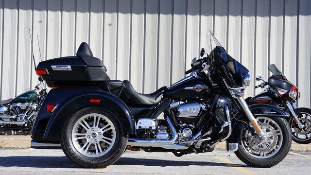 2024 HARLEY DAVIDSON FLHTCUTG / Tri Glide Ultra
