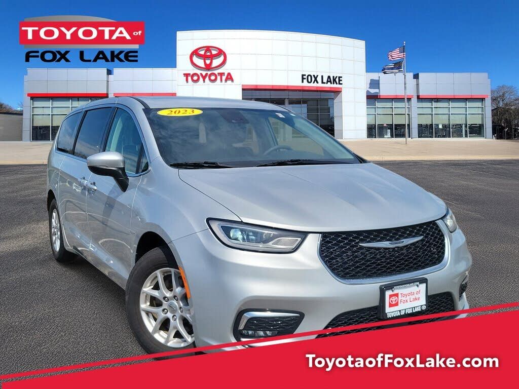 2023 CHRYSLER Pacifica