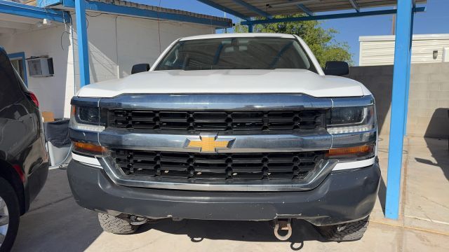 2018 CHEVROLET Silverado