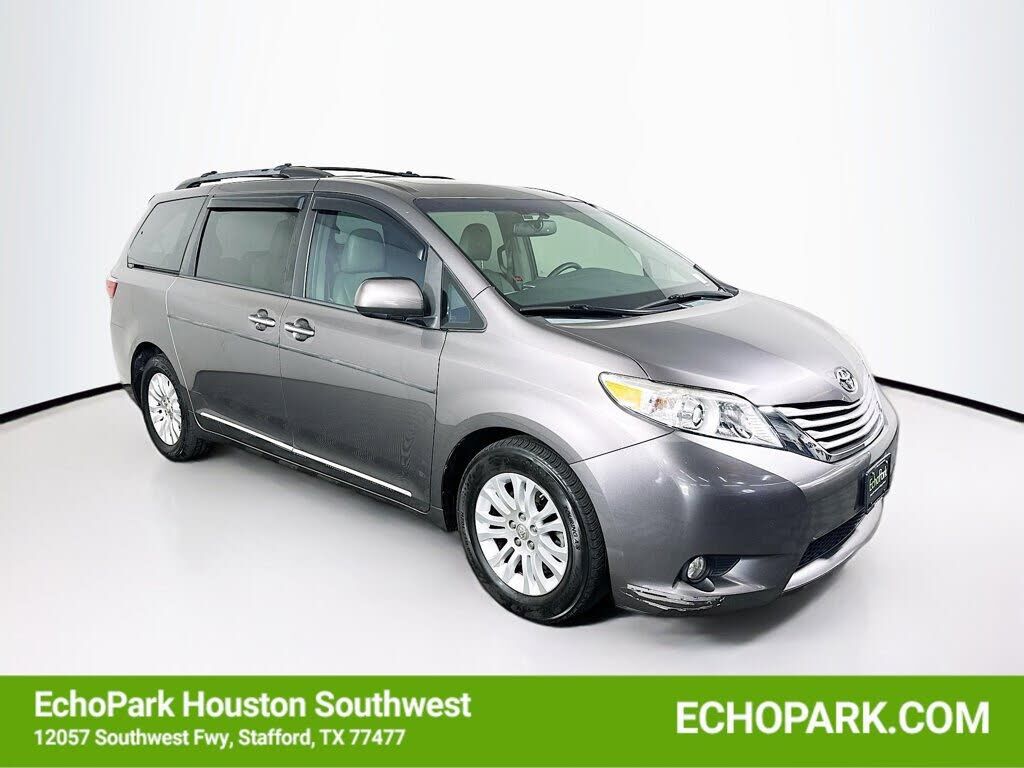 2015 TOYOTA Sienna