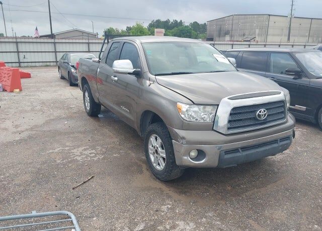 2011 TOYOTA Tundra