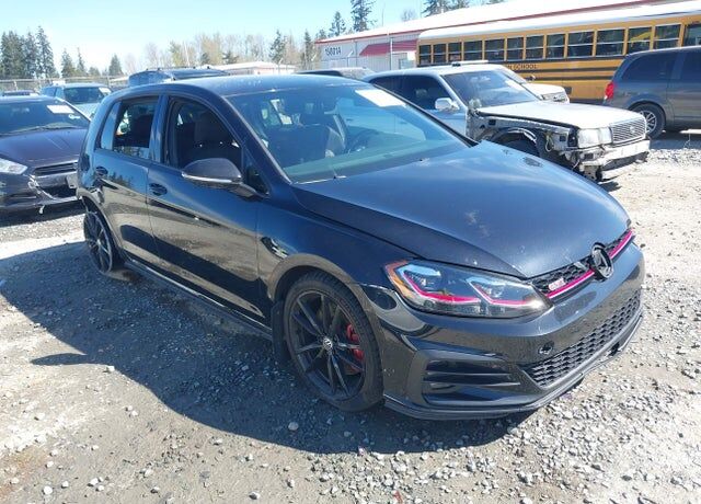 2019 VOLKSWAGEN Golf GTI