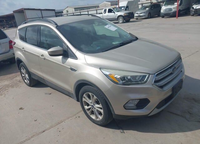 2017 FORD Escape