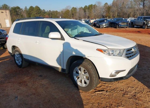 2013 TOYOTA Highlander