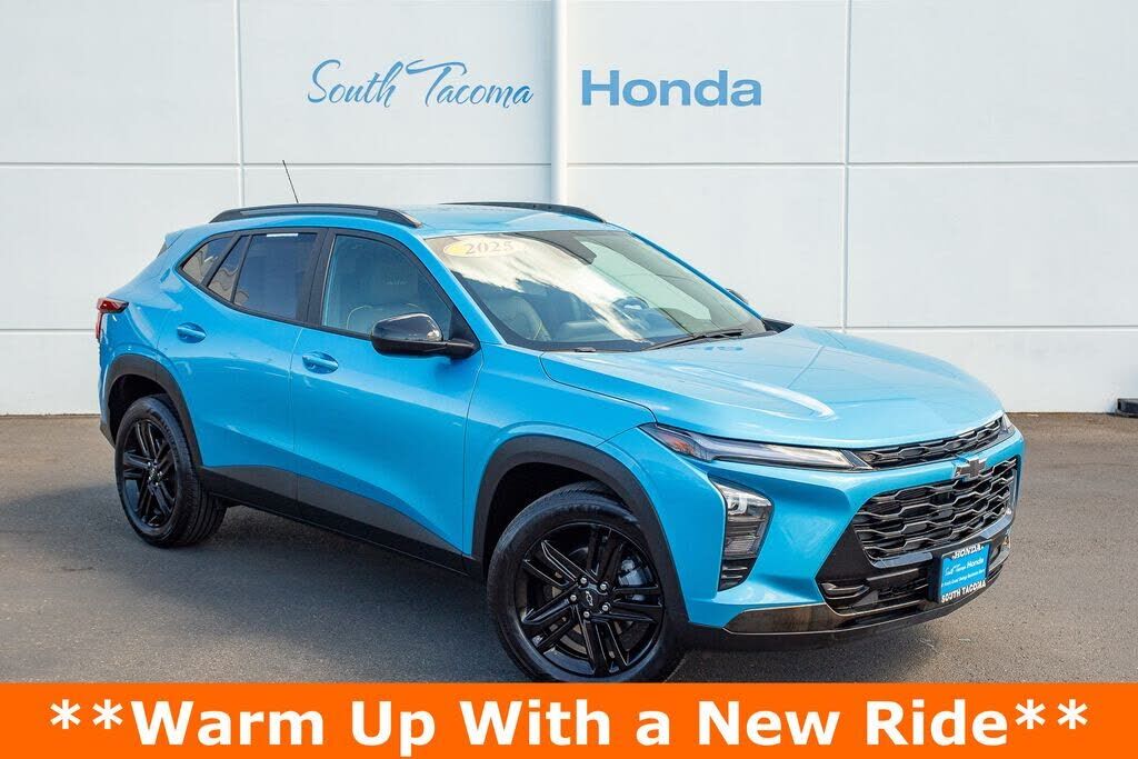 2025 CHEVROLET Trax