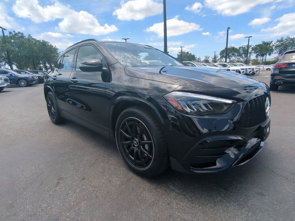 2024 MERCEDES-BENZ GLA-Class