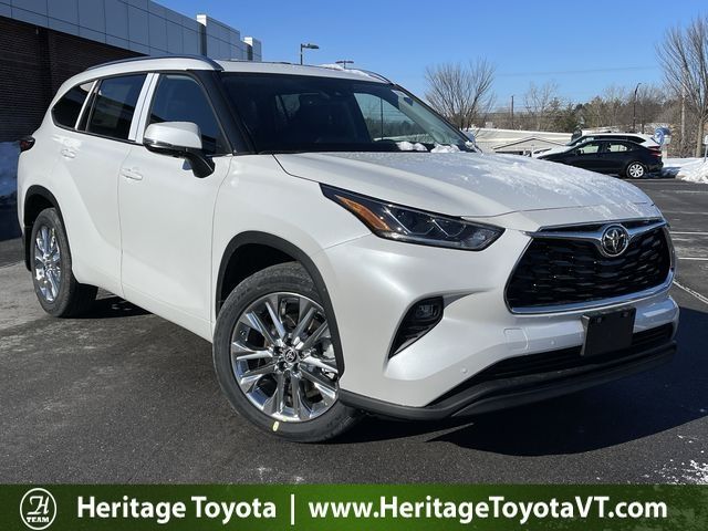 2023 TOYOTA Highlander