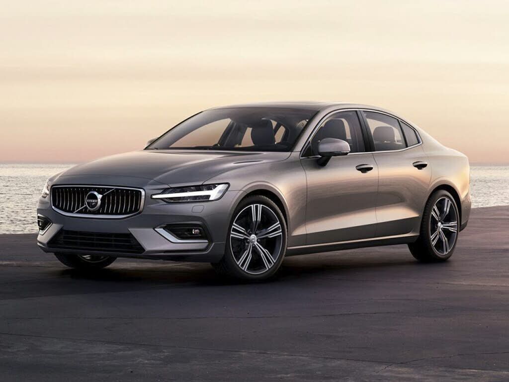 2021 VOLVO S60