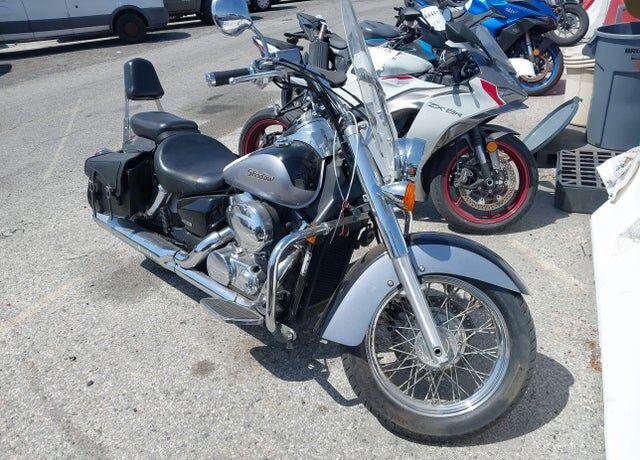 2005 HONDA VT750