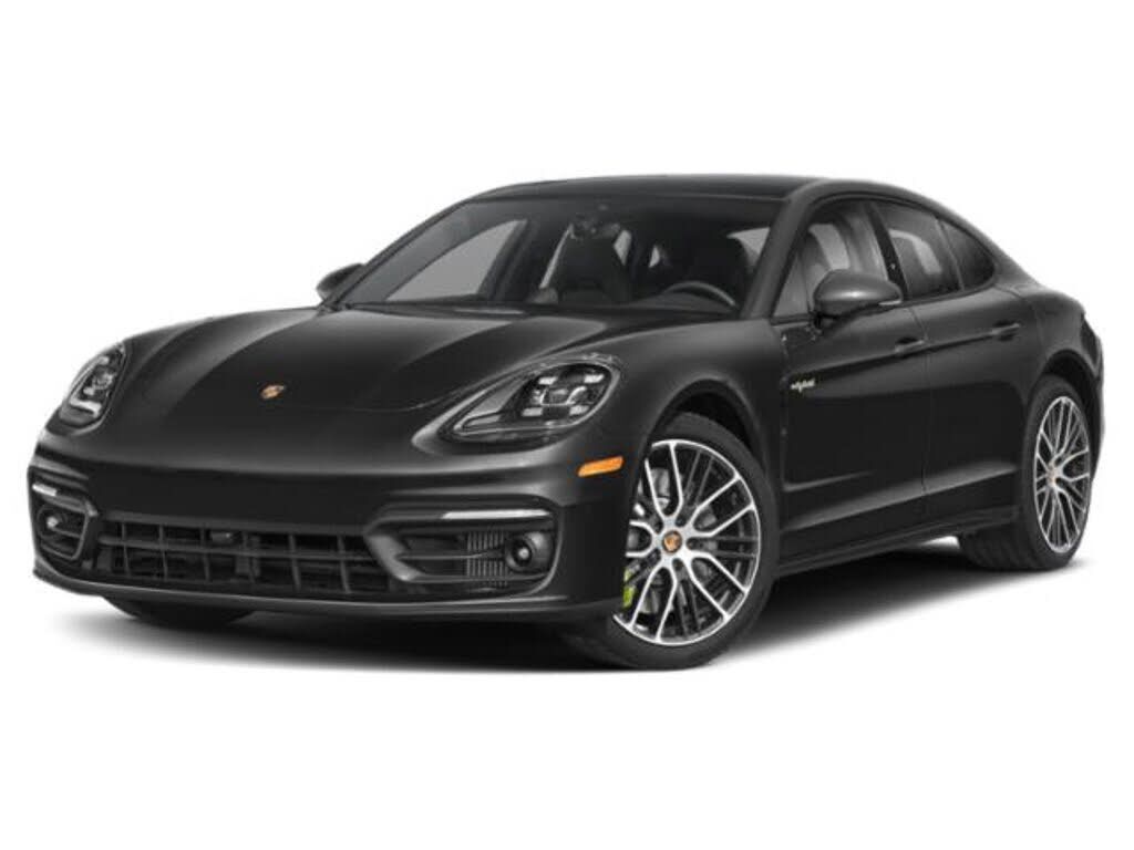 2022 PORSCHE Panamera