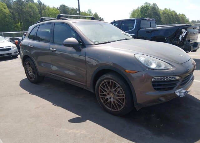 2011 PORSCHE Cayenne