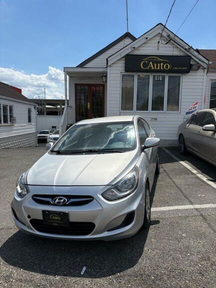2013 HYUNDAI Accent