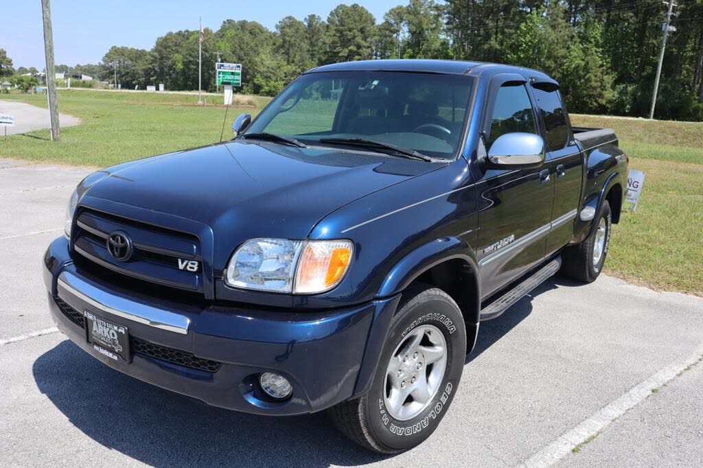 2004 TOYOTA Tundra