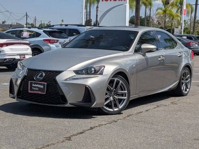 2017 LEXUS IS