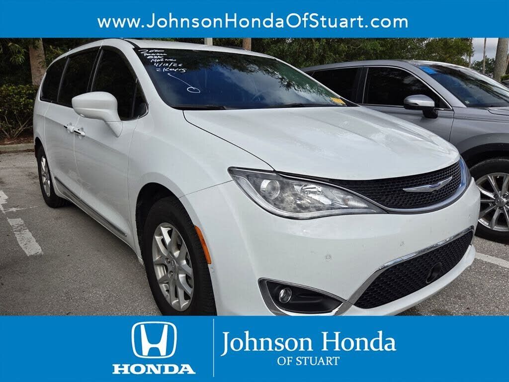 2020 CHRYSLER Pacifica