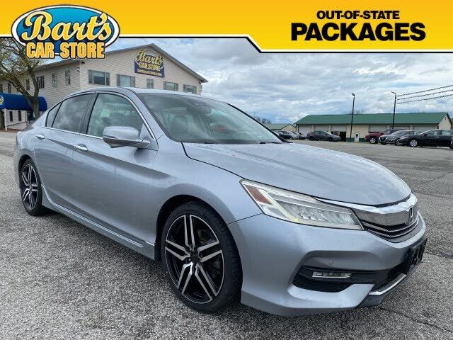 2017 HONDA Accord