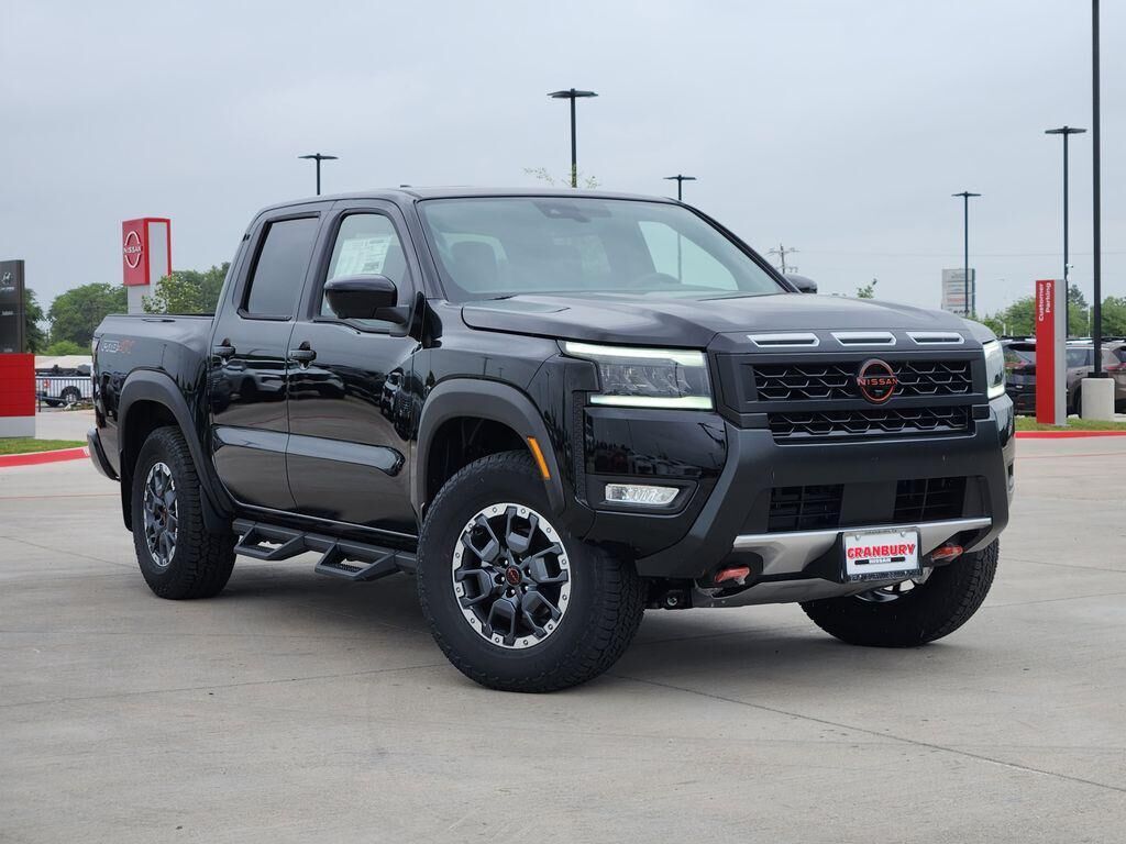 2026 NISSAN Frontier