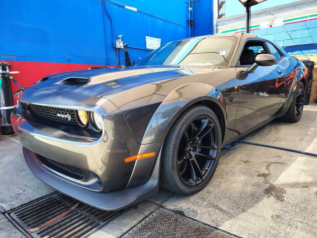 2020 DODGE Challenger