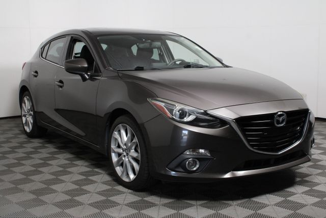 2015 MAZDA Mazda3
