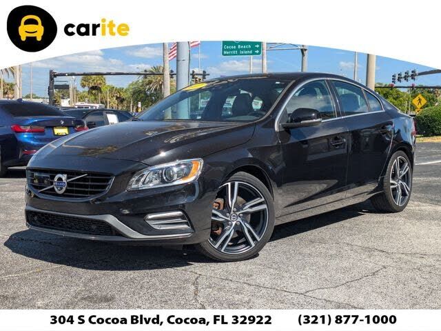 2017 VOLVO S60