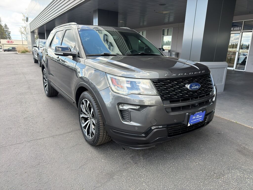2018 FORD Explorer