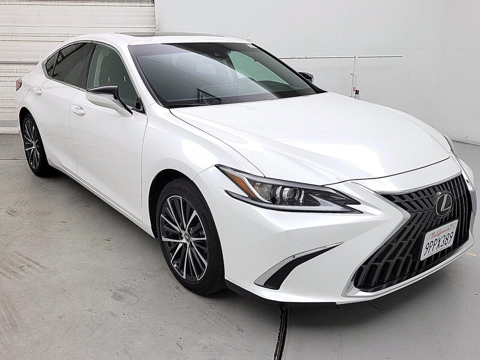 2025 LEXUS ES