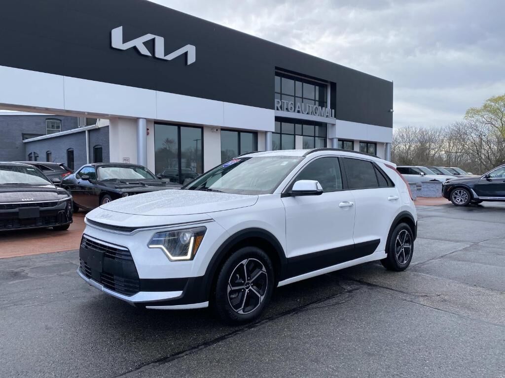 2023 KIA Niro