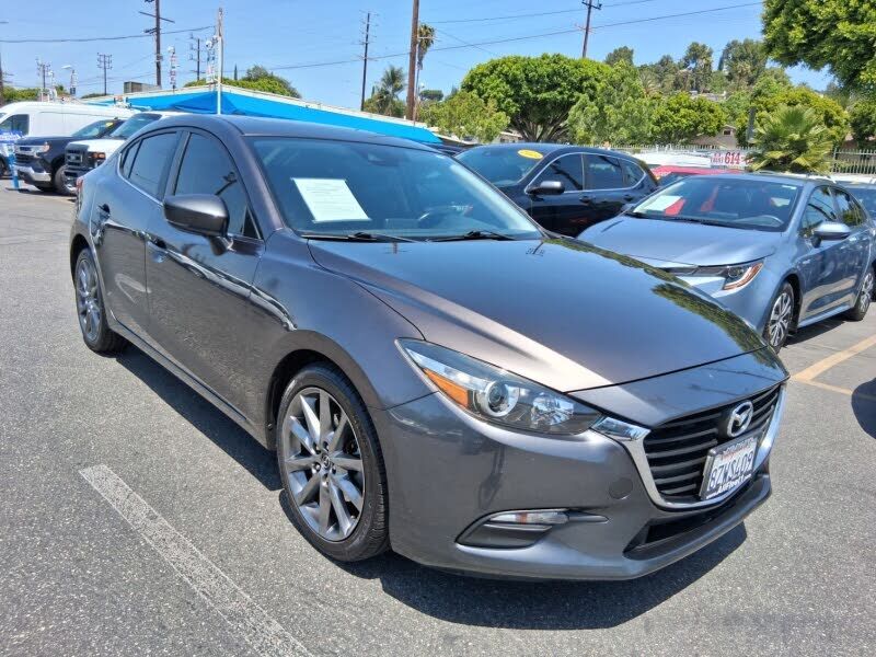 2018 MAZDA Mazda3