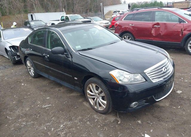 2010 INFINITI M35