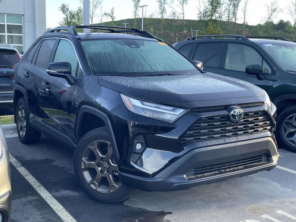 2025 TOYOTA RAV4