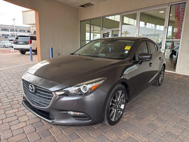 2018 MAZDA Mazda3