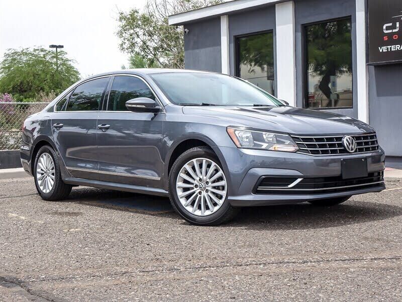 2016 VOLKSWAGEN Passat