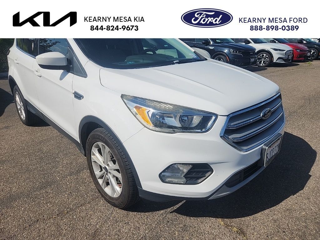 2018 FORD Escape