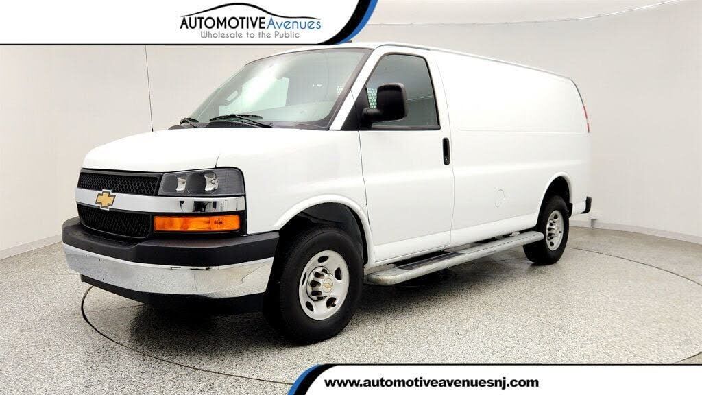 2024 CHEVROLET Express