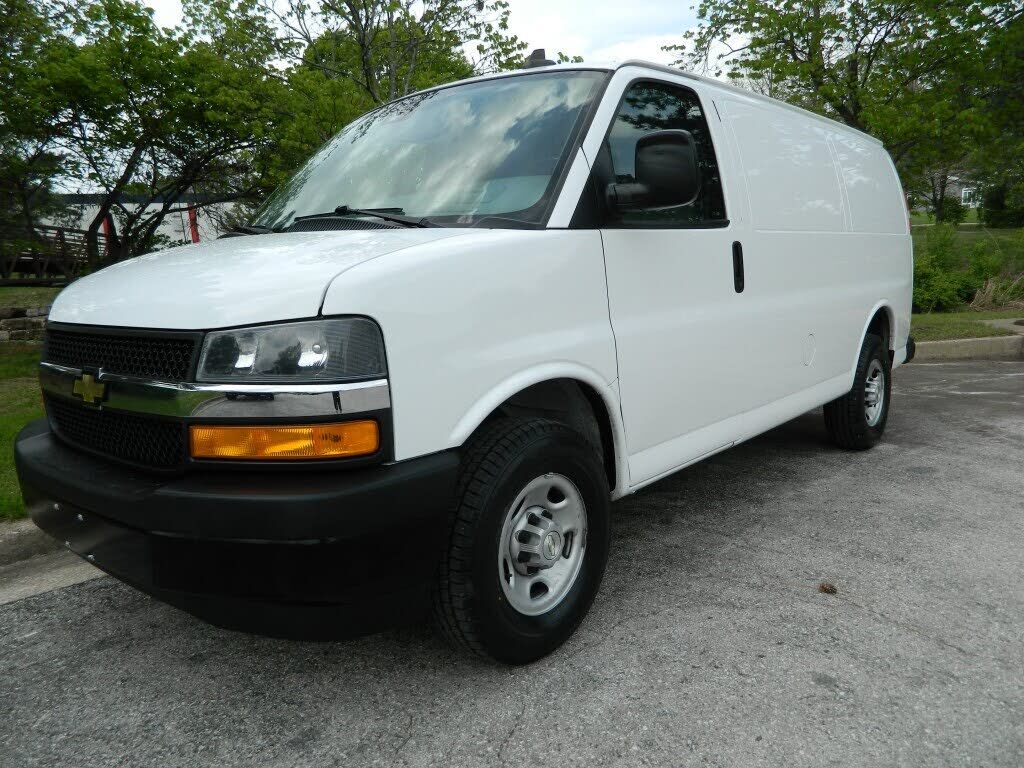 2021 CHEVROLET Express
