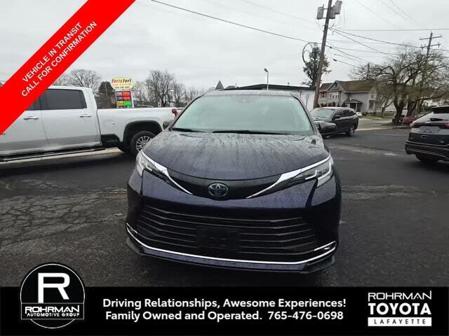 2022 TOYOTA Sienna