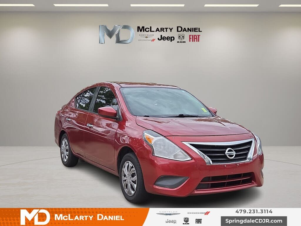 2018 NISSAN Versa