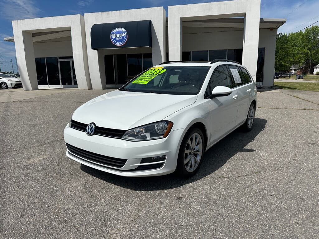 2017 VOLKSWAGEN Golf SportWagen