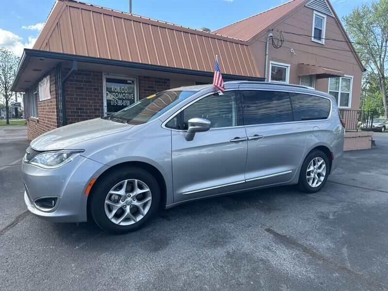 2020 CHRYSLER Pacifica