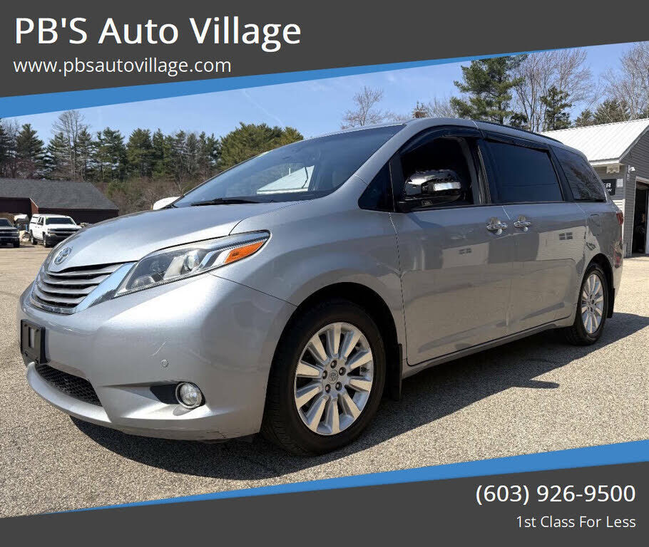 2015 TOYOTA Sienna