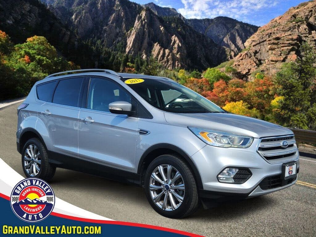 2017 FORD Escape