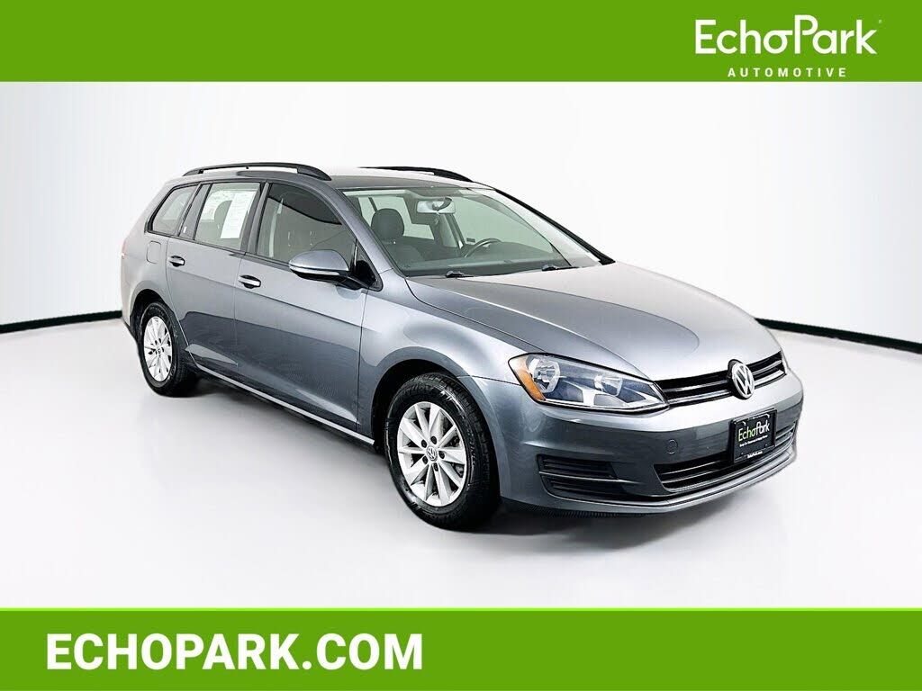 2017 VOLKSWAGEN Golf SportWagen