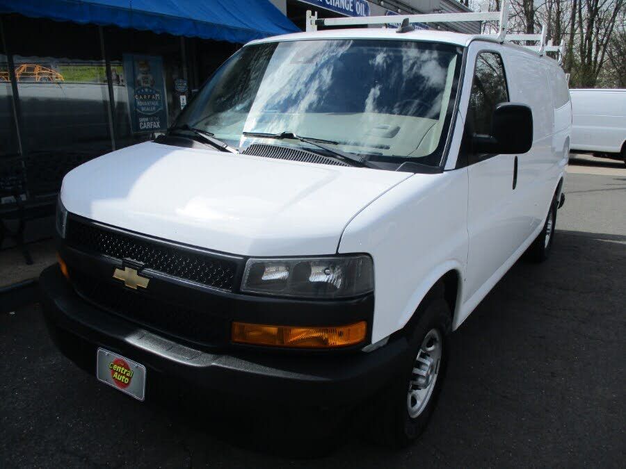 2021 CHEVROLET Express